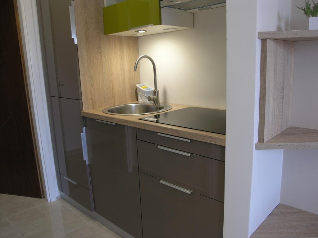 Apartments Dobrila Podgora Eksteriør bilde