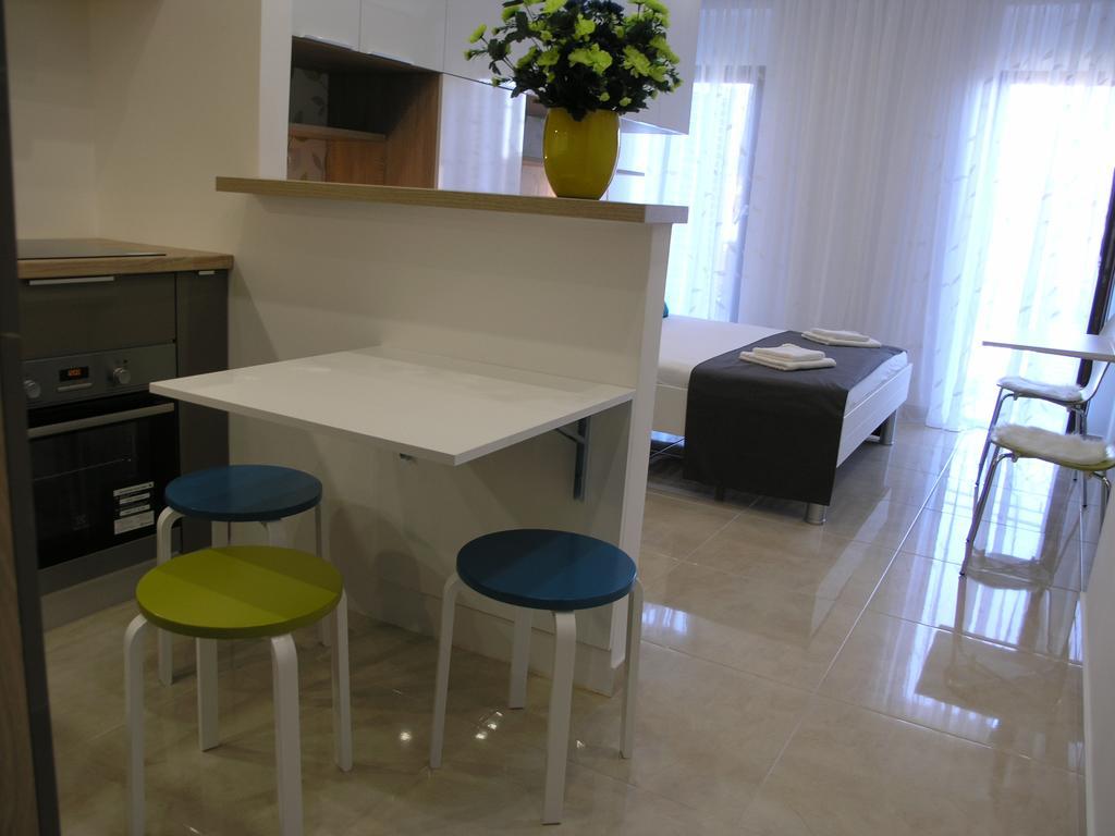 Apartments Dobrila Podgora Eksteriør bilde